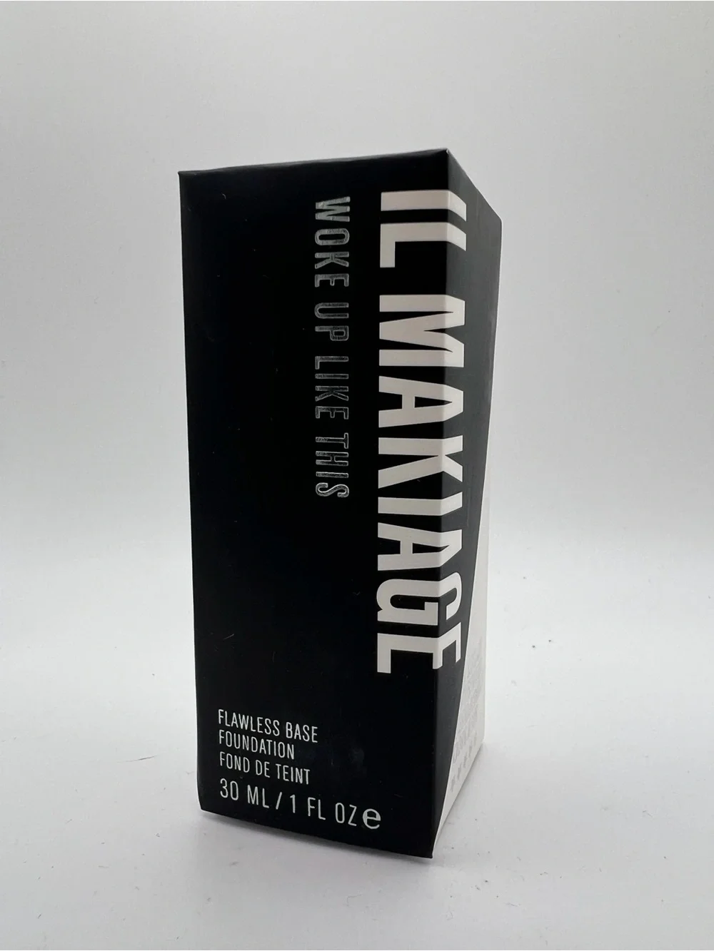 Il Makiage 020 Woke Up Like This Flawless Base Foundation Very Fair Warm Under
